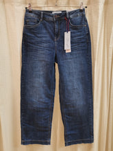 Lade das Bild in den Galerie-Viewer, Straight Leg Jeans , Street One
